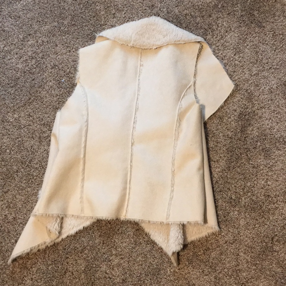 Wool vest - Picture 3 of 3